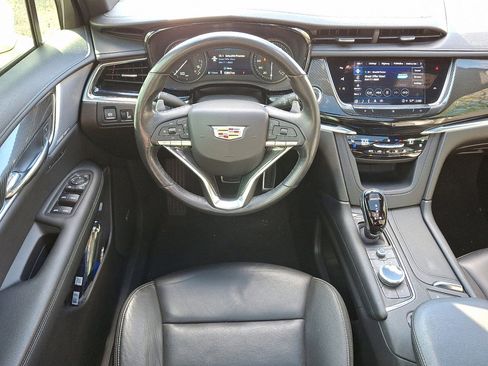 Used 2021 Cadillac XT6 Sport image 18