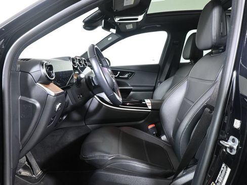 Certified 2023 Mercedes-Benz GLC 300 4MATIC image 3
