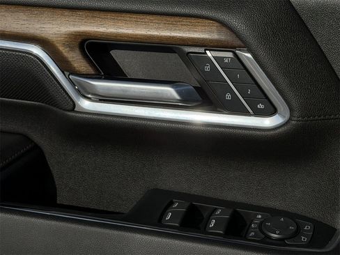 Certified 2024 Chevrolet Silverado 2500 High Country w/ High Country Premium Package image 24