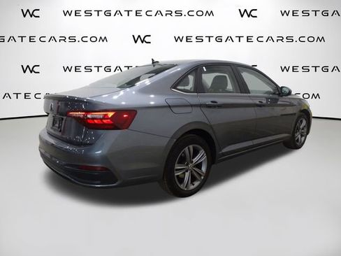 Used 2024 Volkswagen Jetta SE image 41