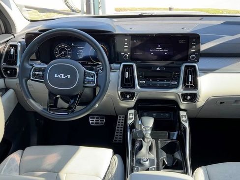 Used 2022 Kia Sorento SX image 18
