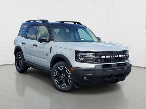 New 2026 Ford Bronco Sport Outer Banks w/ Outer Banks Tech Package+ AWD/4WD image 2