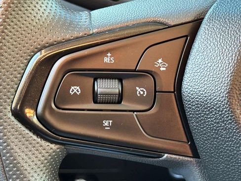 Used 2025 Chevrolet TrailBlazer LT w/ Driver Confidence Package image 16