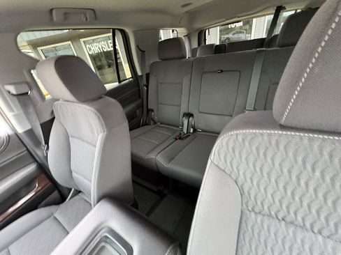 Used 2020 GMC Yukon SLE w/ HD Trailering Package image 34