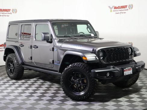 Used 2025 Jeep Wrangler Unlimited Sport S 4xe AWD/4WD image 2