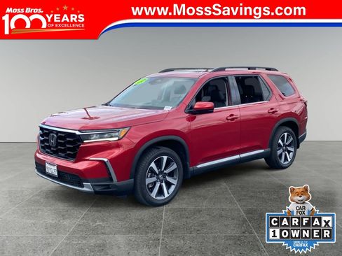 Used 2025 Honda Pilot Touring image 1