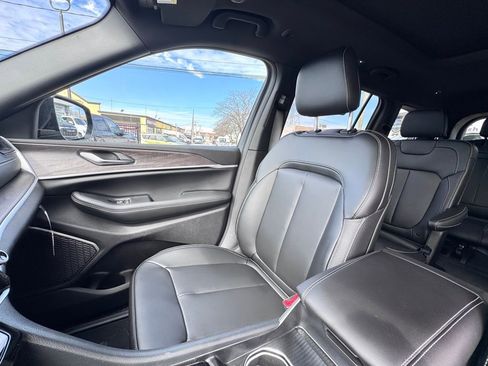 New 2026 Jeep Grand Cherokee L Limited w/ Limited Altitude Package image 14