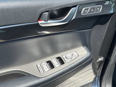 Used 2021 Hyundai Palisade Limited w/ Winter Package FWD image 30