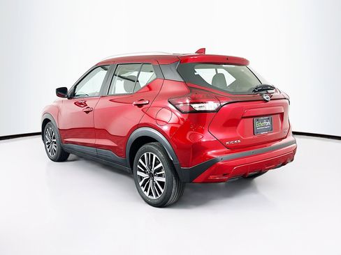 Used 2024 Nissan Kicks SV image 5