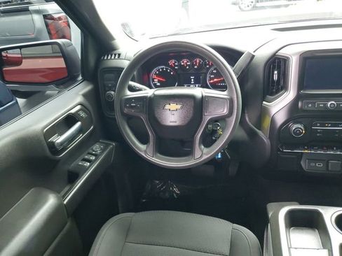 Used 2021 Chevrolet Silverado 1500 Custom w/ LPO, Blackout Package RWD image 13