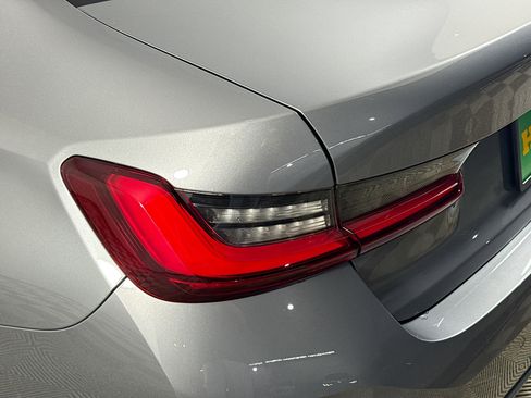 Used 2025 BMW 330i Sedan image 36