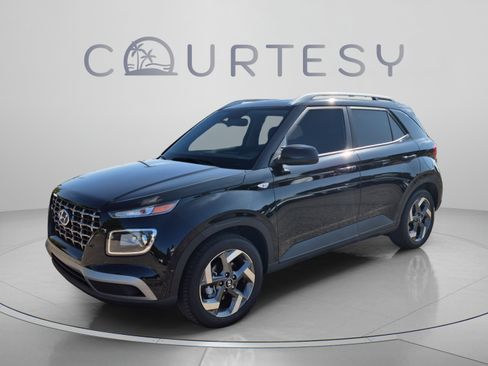 New 2026 Hyundai Venue SEL FWD image 1
