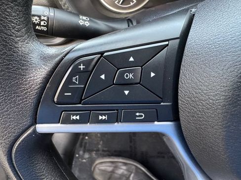 Used 2023 Nissan Sentra S FWD image 22