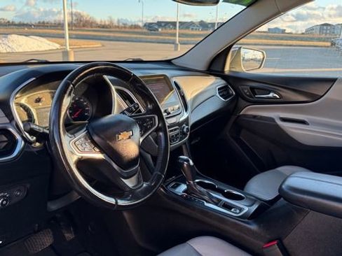 Used 2019 Chevrolet Equinox Premier image 22