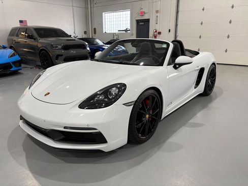 Used 2018 Porsche 718 Boxster GTS RWD image 10