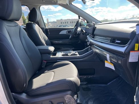 New 2026 Kia Carnival SX w/ SX Dark Edition Package image 14