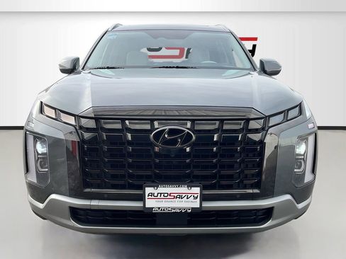 Used 2023 Hyundai Palisade Limited w/ Cargo Package AWD/4WD image 2