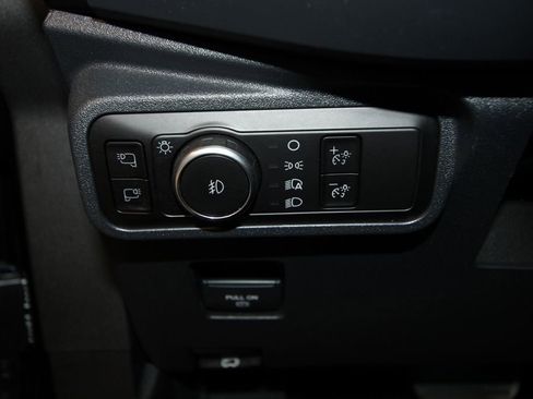 Used 2025 Ford Bronco Outer Banks image 9