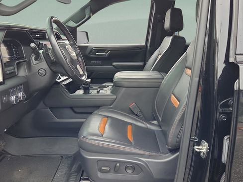 Used 2023 GMC Sierra 1500 AT4 w/ AT4 Premium Package image 10