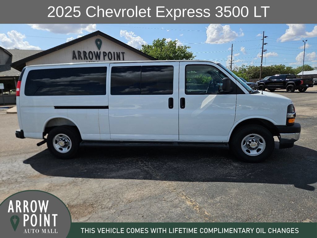 Used 2025 Chevrolet Express 3500 LT w/ LT Preferred Equipment Group RWD image 13