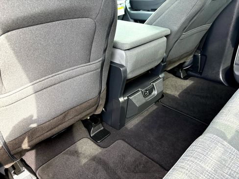 Used 2023 Ford F150 XLT image 39