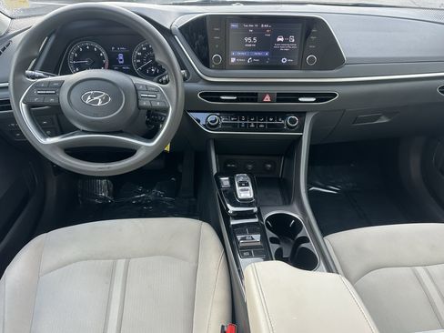 Used 2023 Hyundai Sonata SE image 22