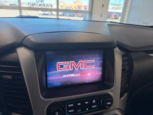 Used 2018 GMC Yukon XL SLT w/ Open Road Package image 28