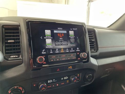 Used 2022 Nissan Frontier PRO-4X image 23