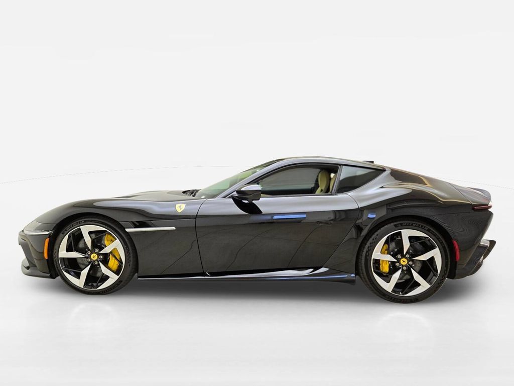 Used 2025 Ferrari 12Cilindri RWD image 10