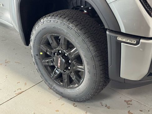 New 2026 GMC Sierra 2500 AT4 w/ AT4 Premium Plus Package image 4