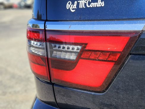 Used 2022 Nissan Armada SL w/ Captain's Chairs Package image 10