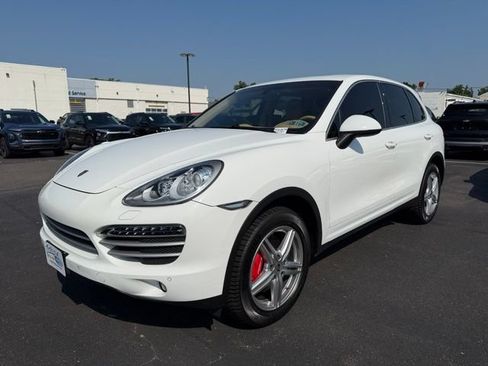 Used 2014 Porsche Cayenne AWD/4WD image 3