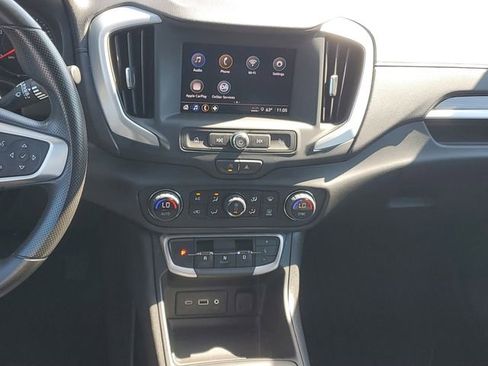 Certified 2024 GMC Terrain SLE w/ Driver Convenience Package FWD image 15