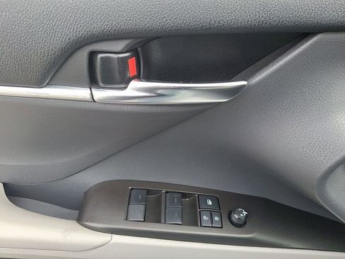 Used 2022 Toyota Camry SE AWD/4WD image 13