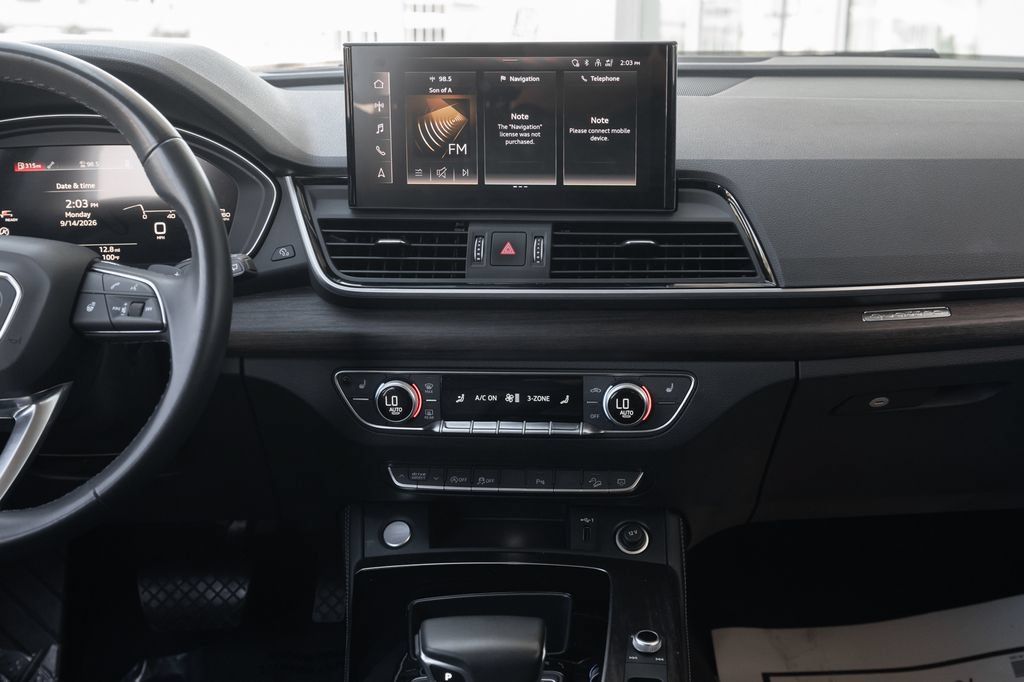 Used 2024 Audi Q5 2.0T Premium Plus AWD/4WD image 30