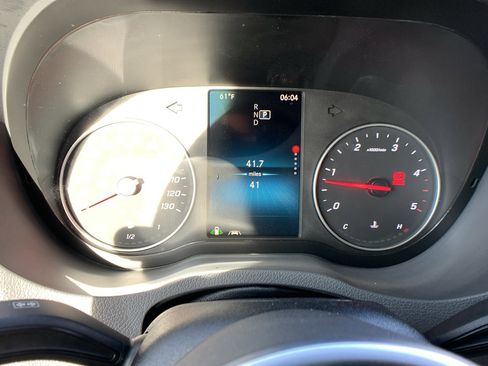 Used 2022 Mercedes-Benz Sprinter 2500 image 14