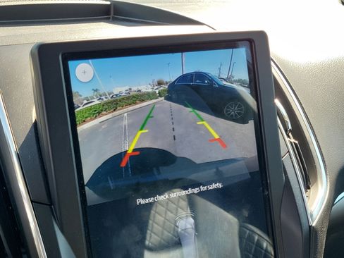 Used 2023 Ford Edge Titanium image 20