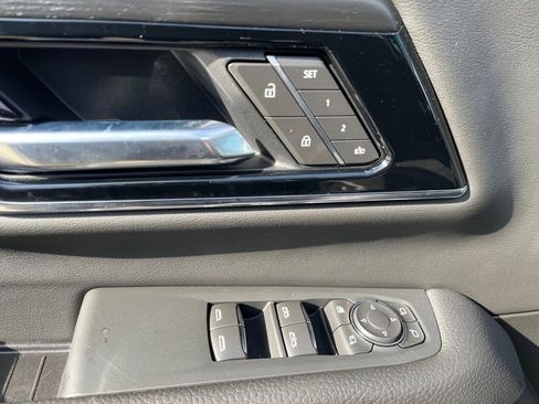 New 2026 GMC Yukon XL Denali w/ Denali Reserve Package image 11