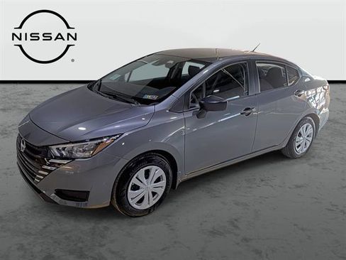 Used 2025 Nissan Versa S w/ Trunk Package FWD image 1