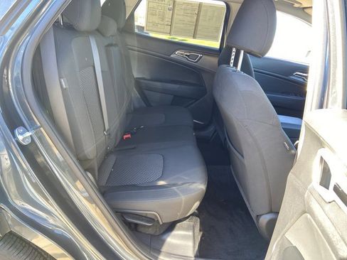 Used 2024 Kia Sportage LX image 13