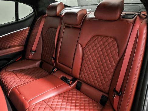 Used 2022 Genesis G70 3.3T Launch Edition image 24