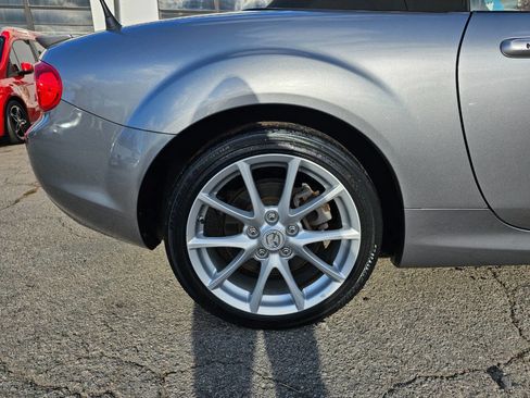 Used 2010 MAZDA MX-5 Miata Grand Touring w/ Premium Pkg image 5
