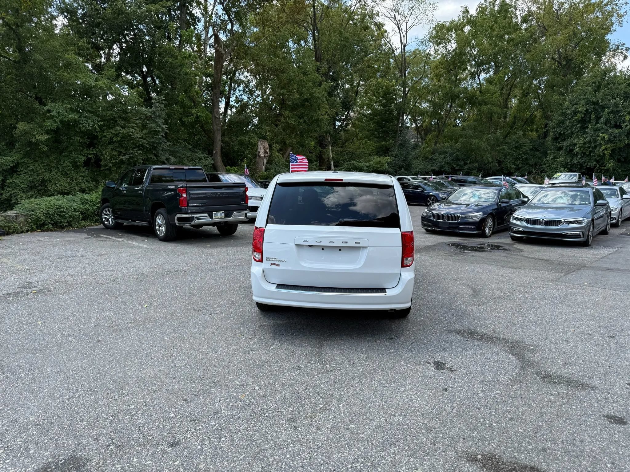 Used 2020 Dodge Grand Caravan SE w/ UConnect Hands-Free Group FWD image 6