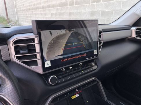 Used 2022 Toyota Tundra Limited AWD/4WD image 25
