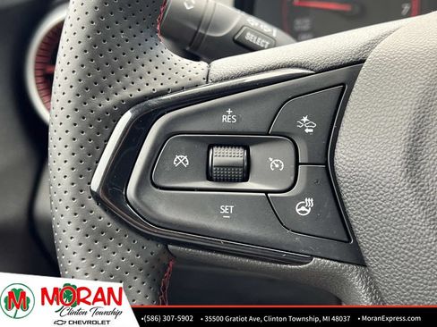 Certified 2025 Chevrolet Trax RS w/ Driver Confidence Package FWD image 25