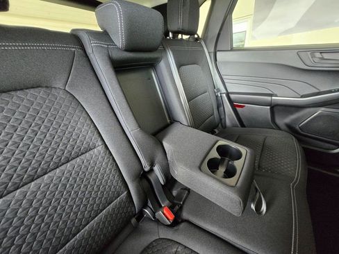 New 2025 Ford Escape Active w/ Cold Weather Package image 25