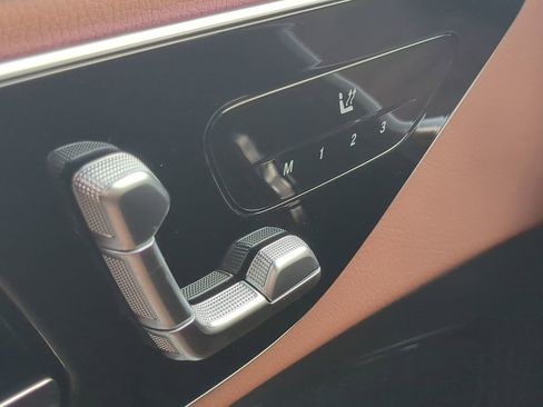 New 2025 Mercedes-Benz GLC 350e 4MATIC image 12