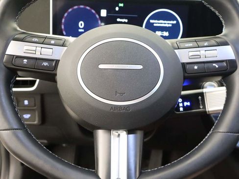 Used 2025 Hyundai Sonata Limited image 12