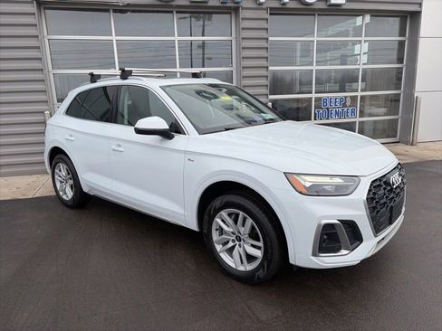Used 2022 Audi Q5 2.0T Premium w/ Convenience Package image 4