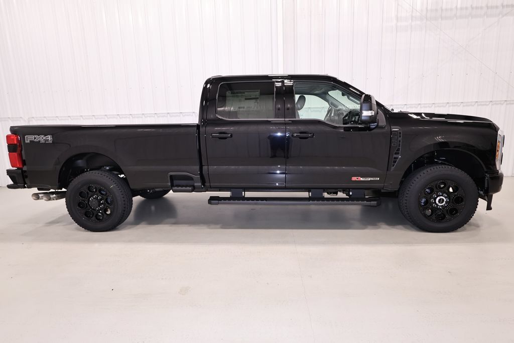 New 2027 Ford F350 Lariat w/ Black Appearance Package AWD/4WD image 2